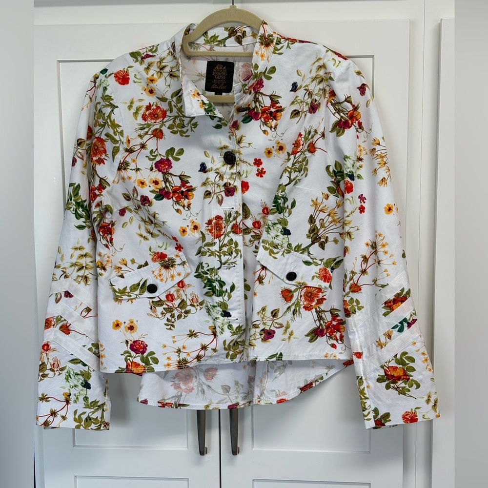 Alice through the Looking Glass jacket, ladies size medium white